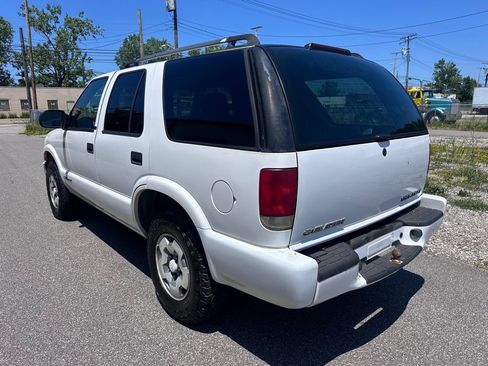 Used 2003 Chevrolet Blazer LS w/ Skid Plate Package AWD/4WD image 5