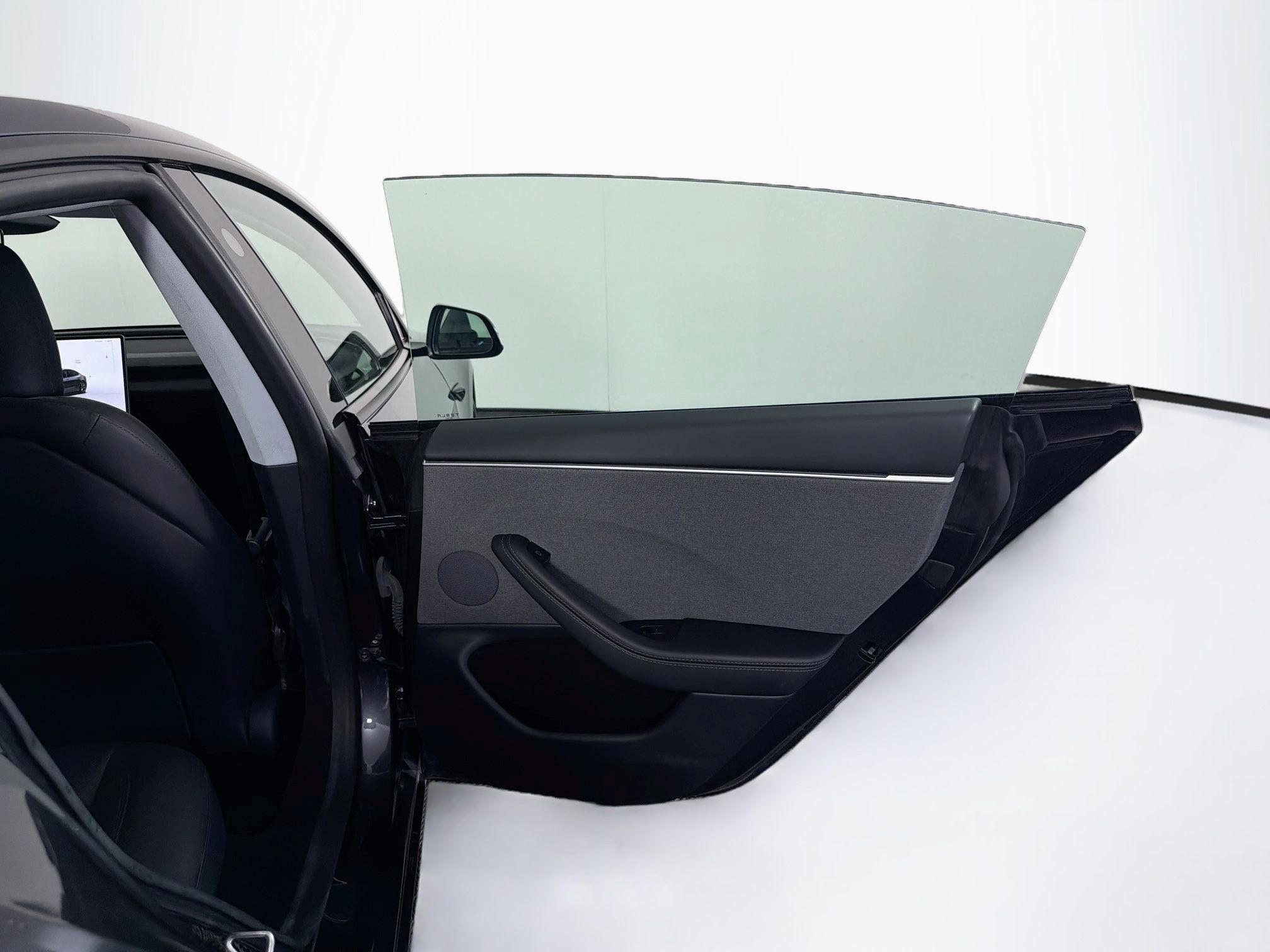 Used 2025 Tesla Model 3 Long Range RWD image 31