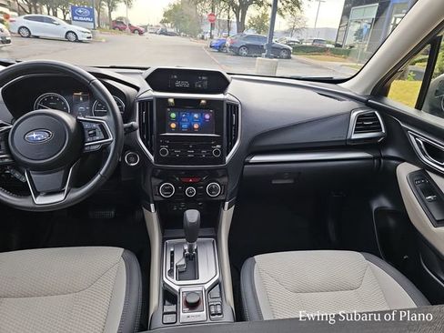 Used 2020 Subaru Forester Premium image 17