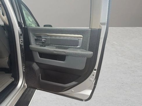 Used 2018 RAM 1500 Big Horn image 35