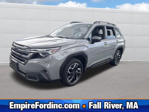 Used 2025 Subaru Forester Limited AWD/4WD image 1