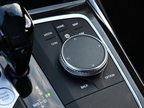 Used 2021 BMW M340i w/ Driving Assistance Package image 19