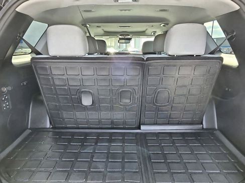 Used 2021 Hyundai Palisade SEL w/ Premium Package image 16