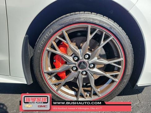 Used 2023 Chevrolet Corvette Stingray Premium Cpe w/ Z51 Performance Package RWD image 6