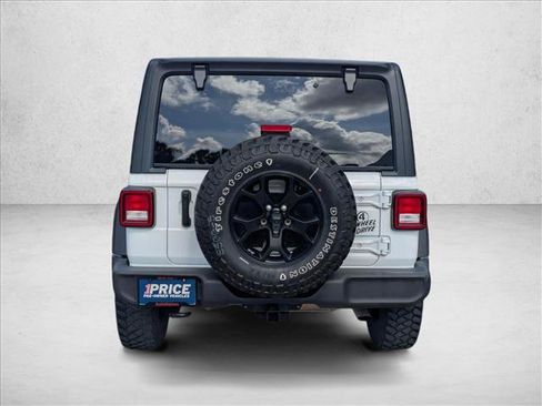 Used 2022 Jeep Wrangler Sport AWD/4WD image 7
