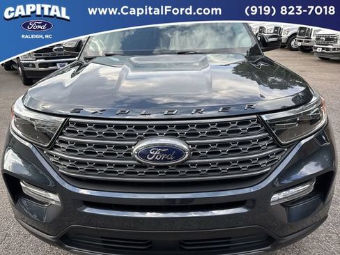 Used 2023 Ford Explorer XLT w/ Equipment Group 202A RWD image 10
