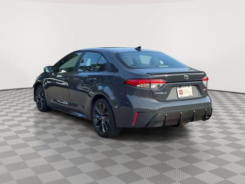 Used 2024 Toyota Corolla SE FWD image 5