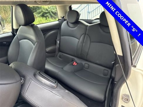 Used 2013 MINI Cooper S image 18