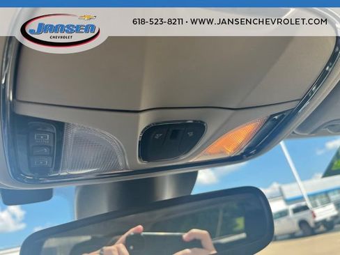 Used 2022 Jeep Cherokee Latitude Lux w/ Sun & Sound Group AWD/4WD image 33