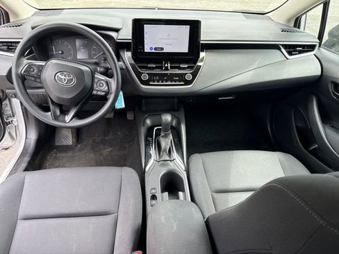 Used 2024 Toyota Corolla LE FWD image 12