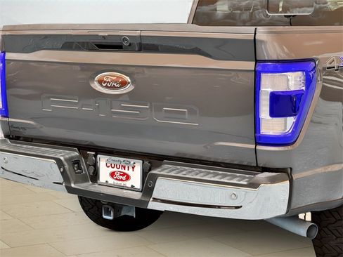 Used 2022 Ford F150 Lariat w/ Trailer Tow Package image 47