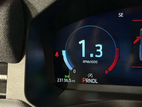 Used 2025 Ford Explorer ST-Line image 19