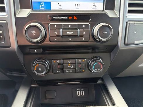Used 2016 Ford F150 XLT w/ Equipment Group 302A Luxury AWD/4WD image 15