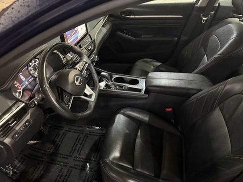 Certified 2023 Nissan Altima 2.5 SR w/ SR Premium Package FWD image 11