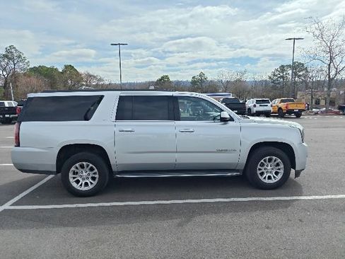 Used 2019 GMC Yukon XL SLT w/ Open Road Package image 2