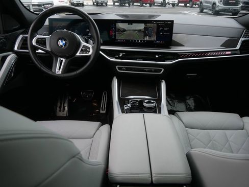 Used 2025 BMW X6 M60i w/ Executive Package image 23