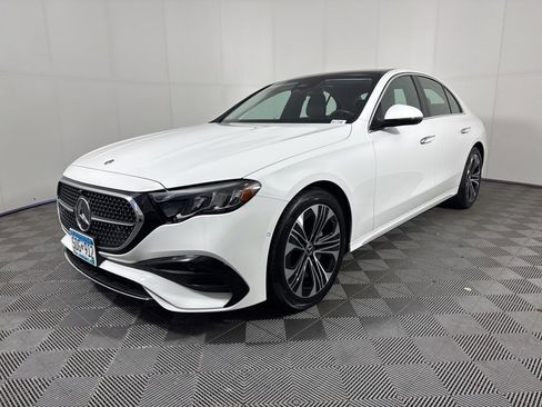 Certified 2025 Mercedes-Benz E 350 4MATIC Sedan image 2
