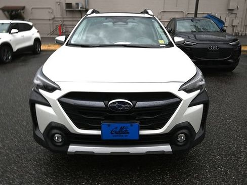 Used 2024 Subaru Outback Touring AWD/4WD image 4