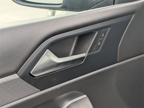 Used 2024 Volkswagen Jetta SE image 13