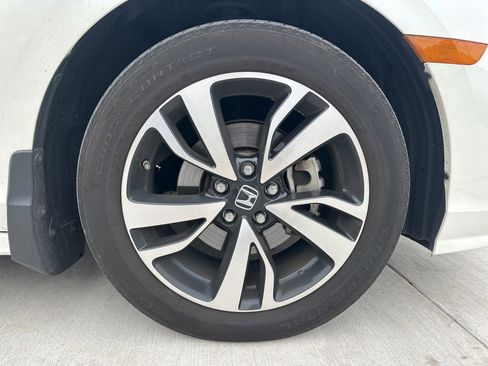 Used 2018 Honda Odyssey Elite image 9