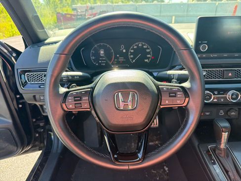 Used 2023 Honda Civic Sport image 12