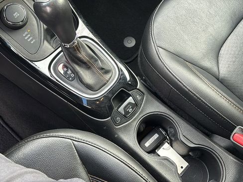 Used 2019 Jeep Compass Limited image 21