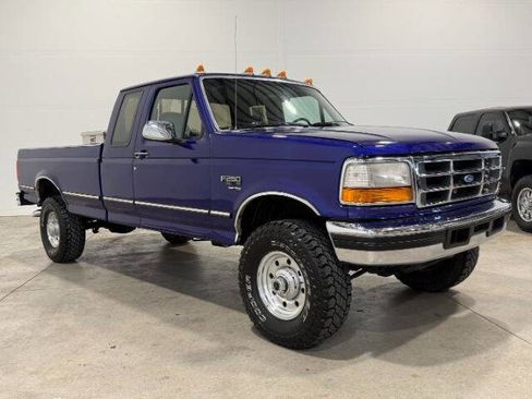 Used 1995 Ford F250 XLT image 5