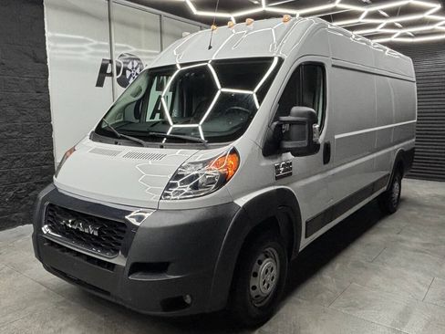 Used 2020 RAM ProMaster 3500 w/ Premium Appearance Group FWD image 5