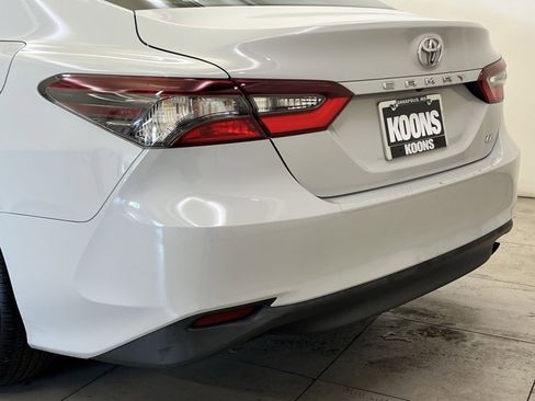 Used 2022 Toyota Camry LE image 26