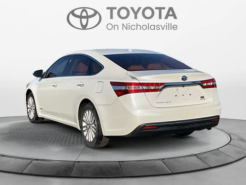 Used 2015 Toyota Avalon XLE Premium FWD image 4