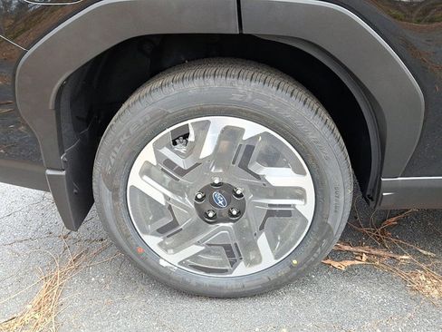 New 2025 Subaru Forester Limited image 7