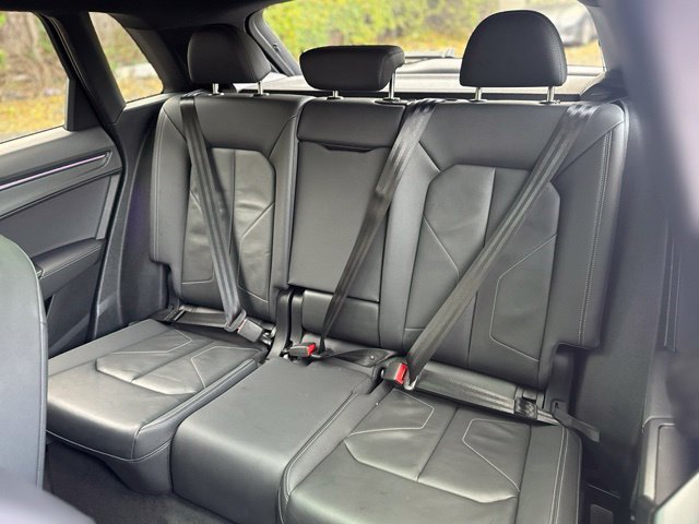 Used 2024 Audi Q3 2.0T Premium Plus AWD/4WD image 31