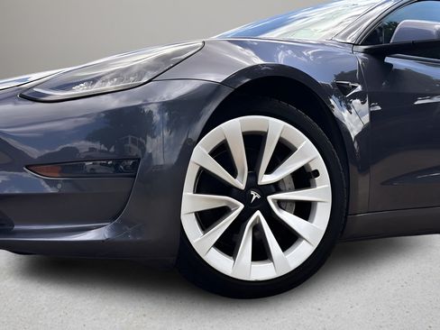 Used 2021 Tesla Model 3 RWD image 25