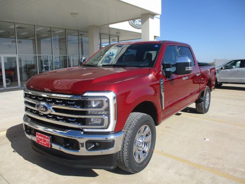 New 2025 Ford F250 Lariat w/ Lariat Ultimate Package image 2