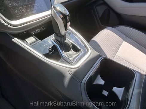 Certified 2025 Subaru Outback Premium w/ Popular Package #1A AWD/4WD image 18