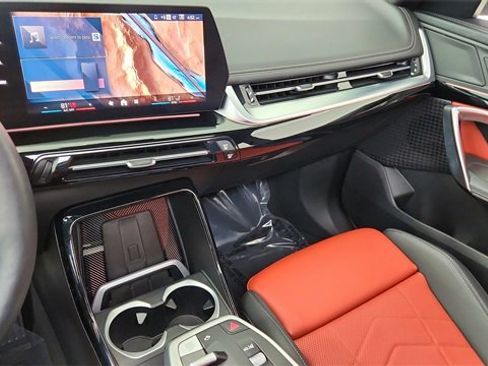 Used 2025 BMW X1 xDrive28i image 43