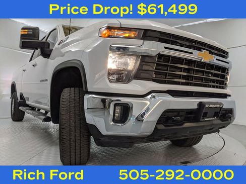 Used 2024 Chevrolet Silverado 3500 LT w/ Convenience Package image 29