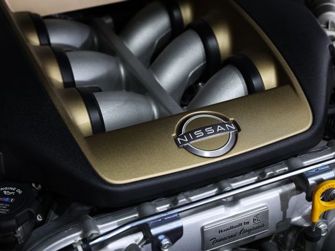 Used 2021 Nissan GT-R Premium AWD/4WD image 50