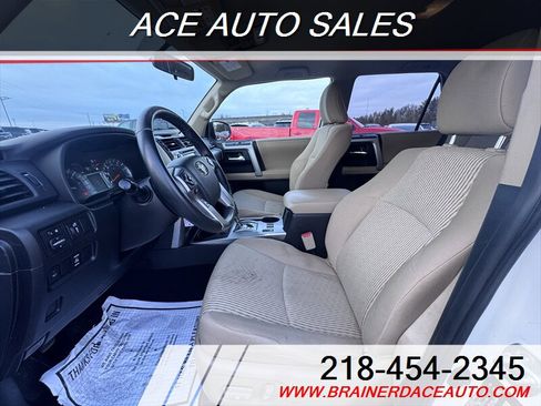 Used 2015 Toyota 4Runner SR5 image 10