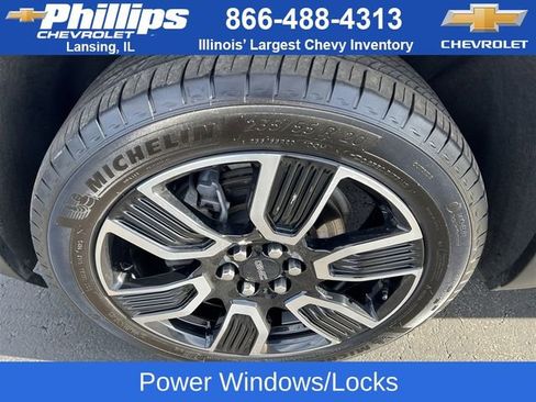 Certified 2023 GMC Acadia SLE w/ Driver Convenience Package image 20