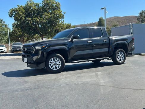 Used 2024 Toyota Tacoma SR RWD image 1
