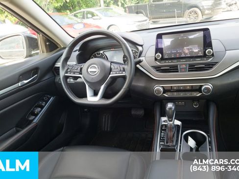 Used 2025 Nissan Altima 2.5 SR FWD image 21