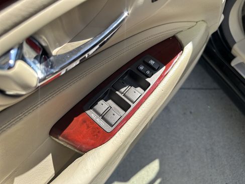 Used 2011 Lexus LS 460 AWD w/ Luxury Value Edition image 14