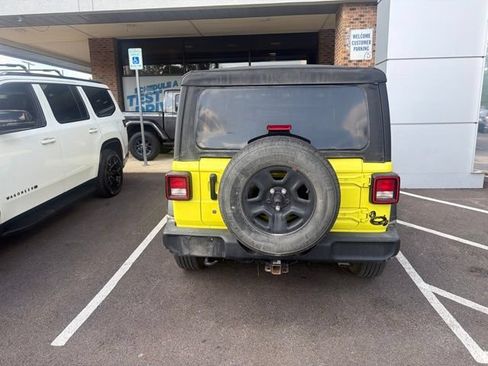 Used 2023 Jeep Wrangler Unlimited Sport AWD/4WD image 7