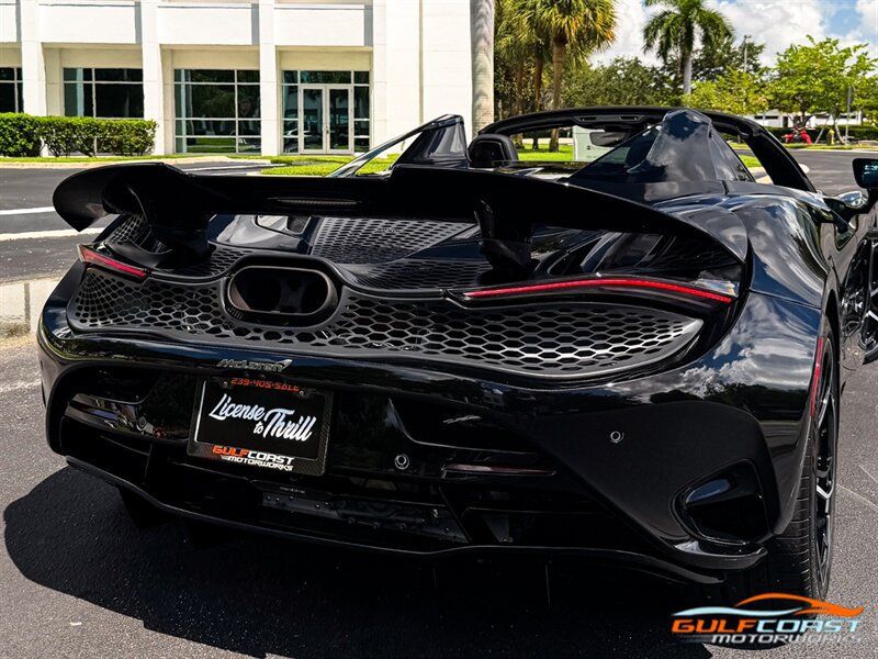 Used 2024 McLaren 750S Spider RWD image 52