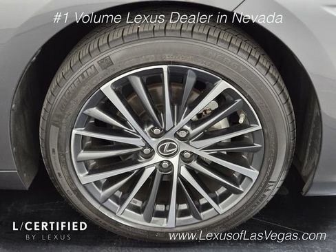Used 2024 Lexus ES 350 w/ Premium Package FWD image 10