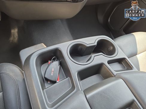 Used 2025 GMC Sierra 1500 SLT AWD/4WD image 22