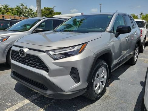 Used 2024 Toyota RAV4 LE FWD image 31