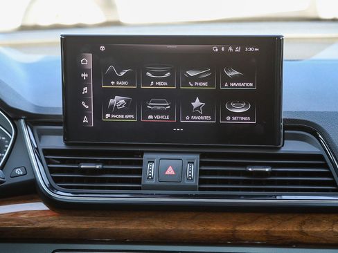 Used 2022 Audi Q5 2.0T Premium w/ Convenience Package image 14