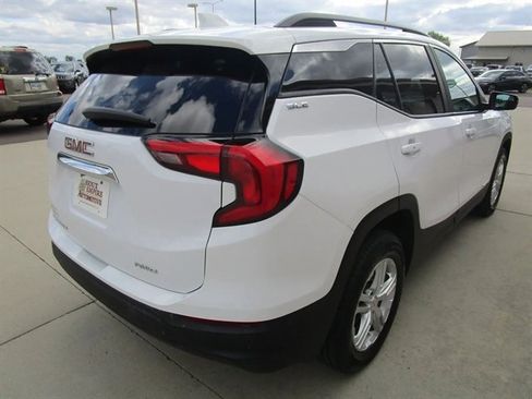 Used 2021 GMC Terrain SLE w/ Driver Convenience Package AWD/4WD image 7